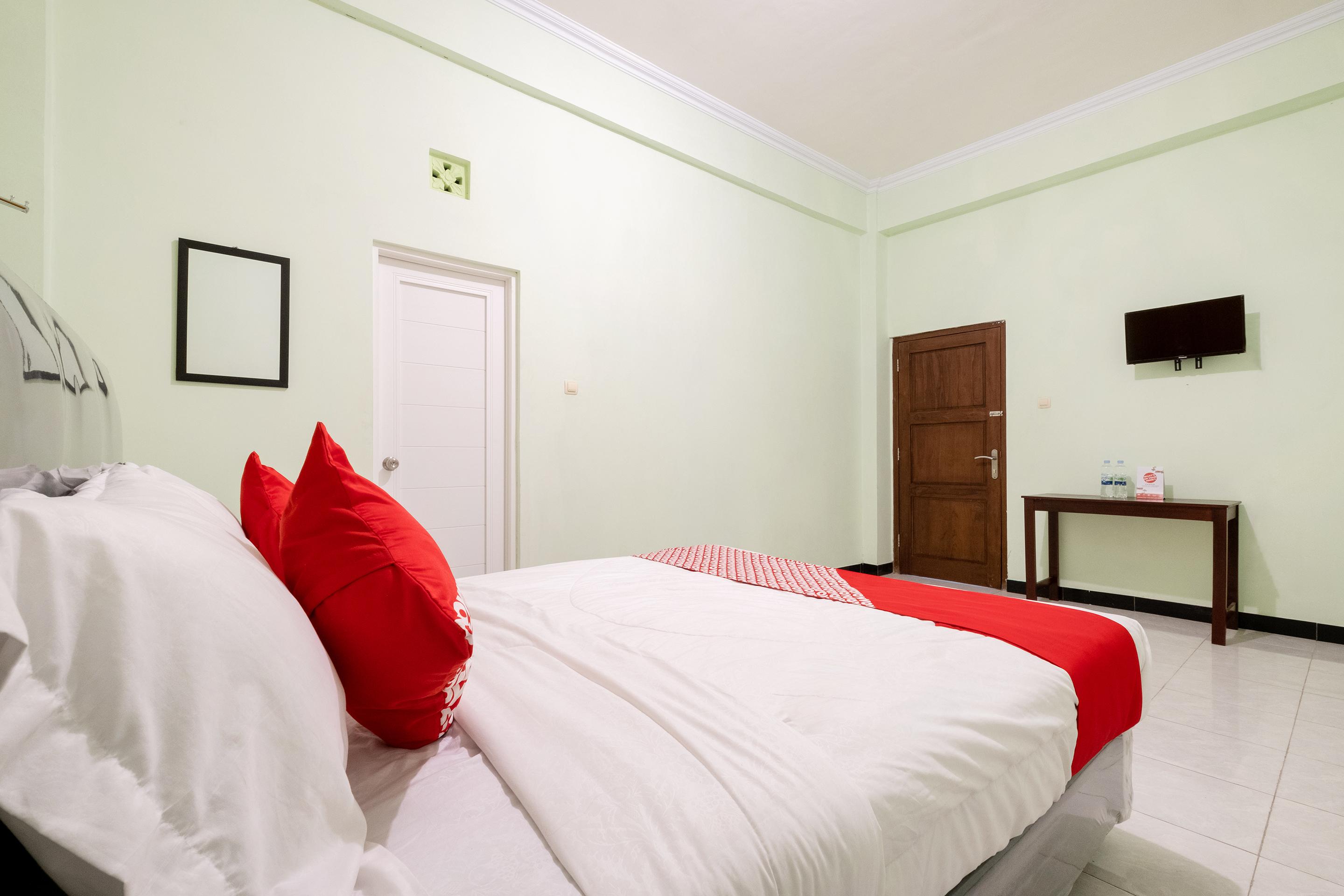 Reddoorz Syariah Near Alun Alun Wonosari Hotel Exterior photo